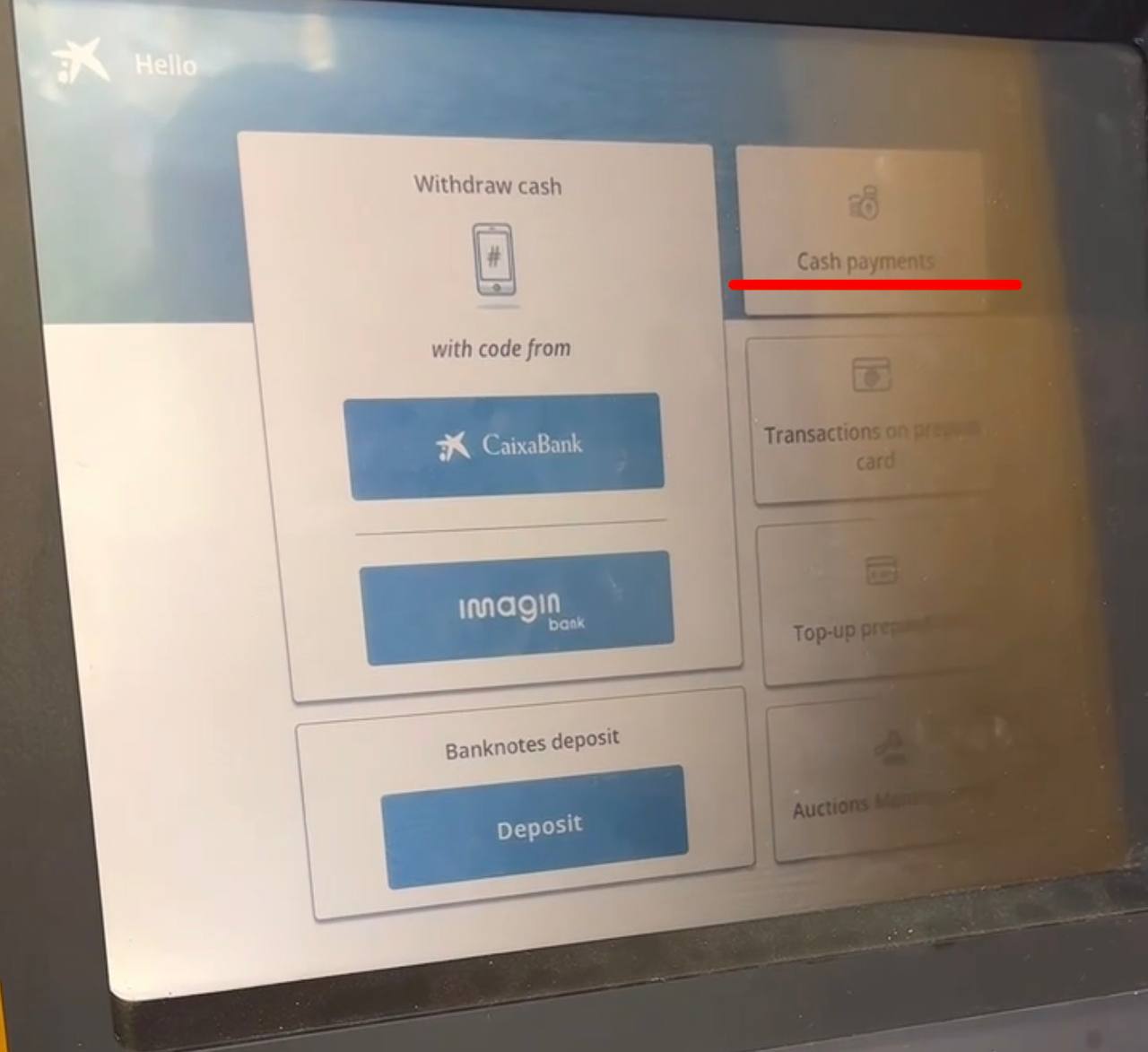 Раздел Cash payments в банкомате Caixabank
